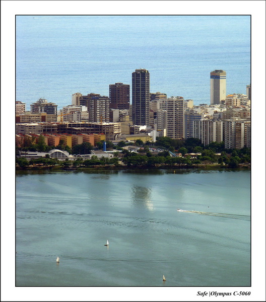 2005 - 11 - Rio - ipanema 04.JPG